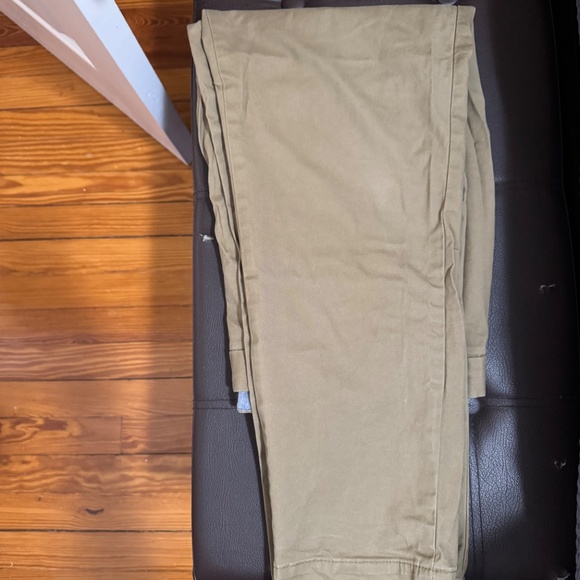 Men’s Light Brown Chino Pants (34x30) | Banana Republic “Mason” - Picture 4 of 10